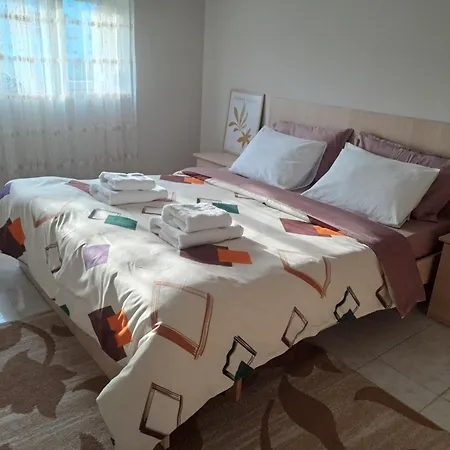 Apartment Spacious Residential *
